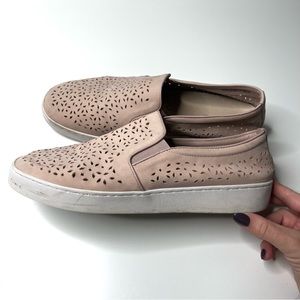 Vionic Splendid Midi Perf Women's Slip On Size 11 Pink Nude Leather Sneaker